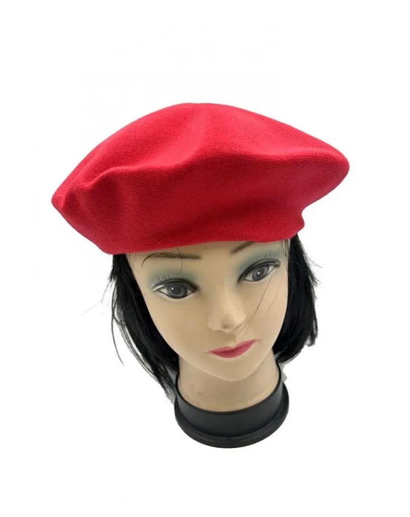 BOINAS MUJER ROJAS COMPLEMENTOS CON LOS QUE ELEVAR EL LOOK