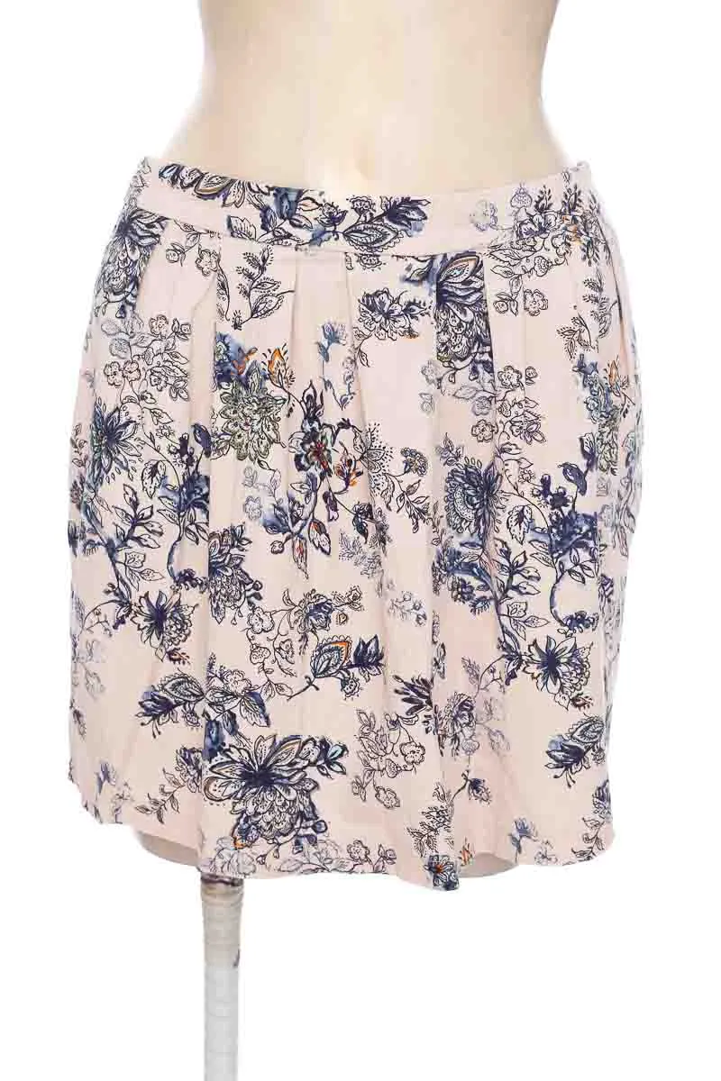 FALDA COLOR ROSADO  STRADIVARIUS