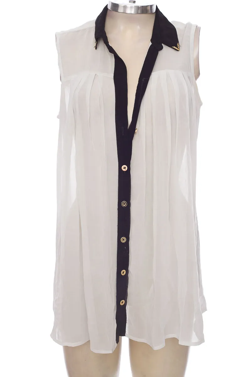 TOP / CAMISETA COLOR BLANCO  ELA