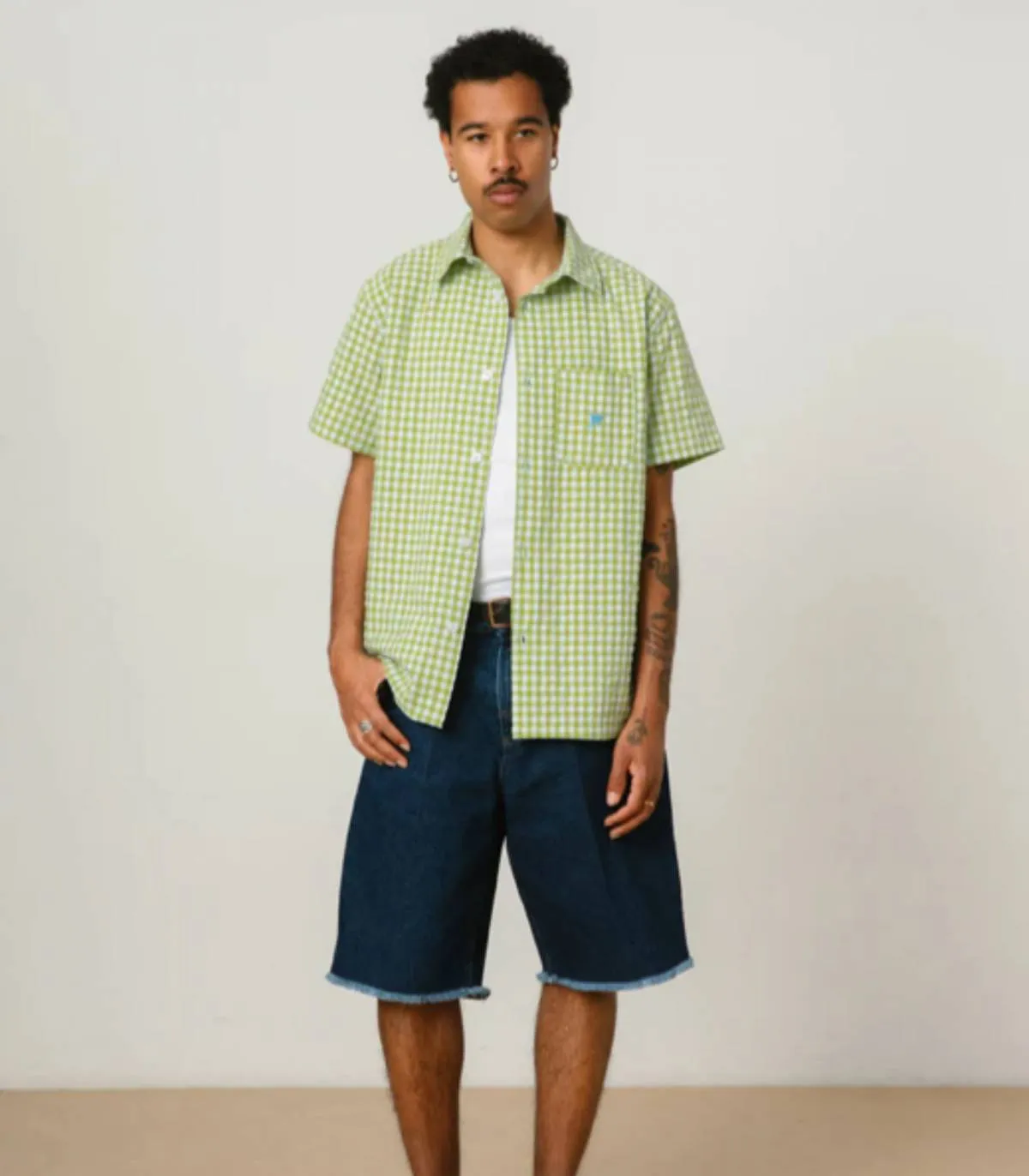 WE ARE NOT FRIENDS  CAMISA PARA HOMBRE VERDE  TOXIC SUMMER SHIRT