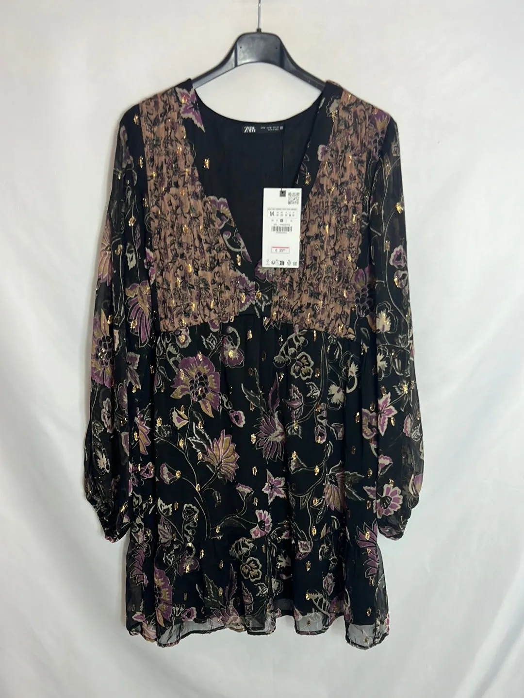 ZARA. Vestido negro hada estamapdo brillos. T M
